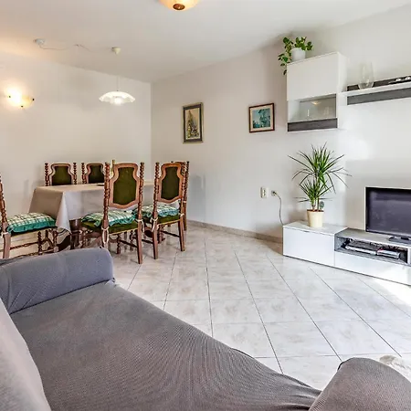 Beautiful In Labin With Wifi Apartment *