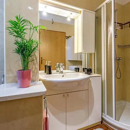 Apartment Beautiful In Labin With Wifi *