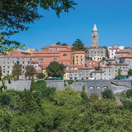 Beautiful In Labin With Wifi Apartment